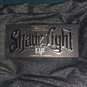 Kat Von D Shade + Light Eye Contour Palette